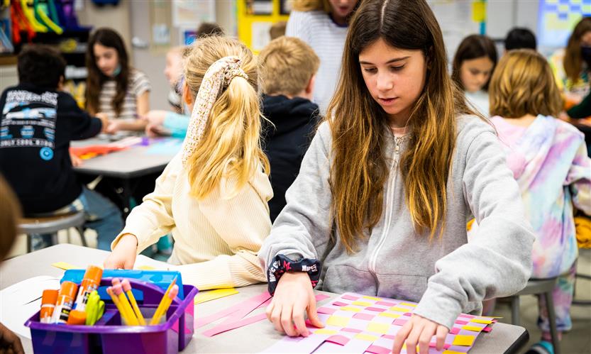Students make kente cloths